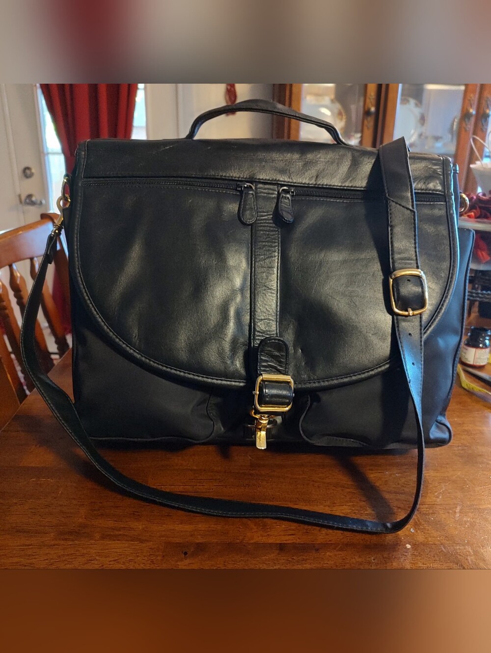 Classic Black Leather Messenger Bag - Men